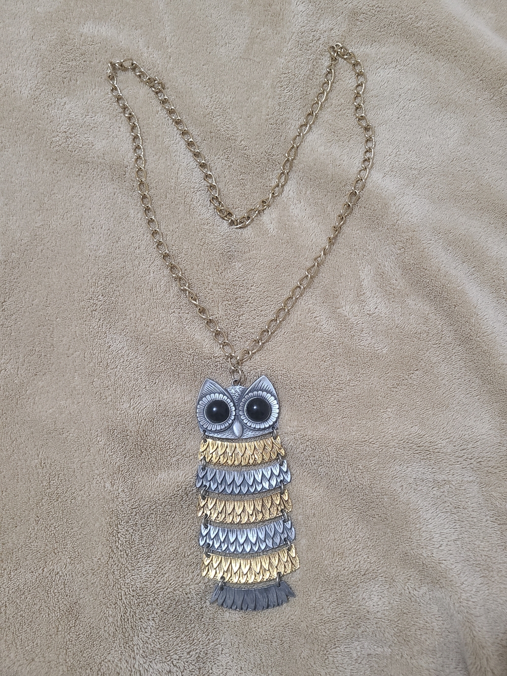 Vintage-Inspired Owl Pendant Necklace in Silver and Gold Color 5"